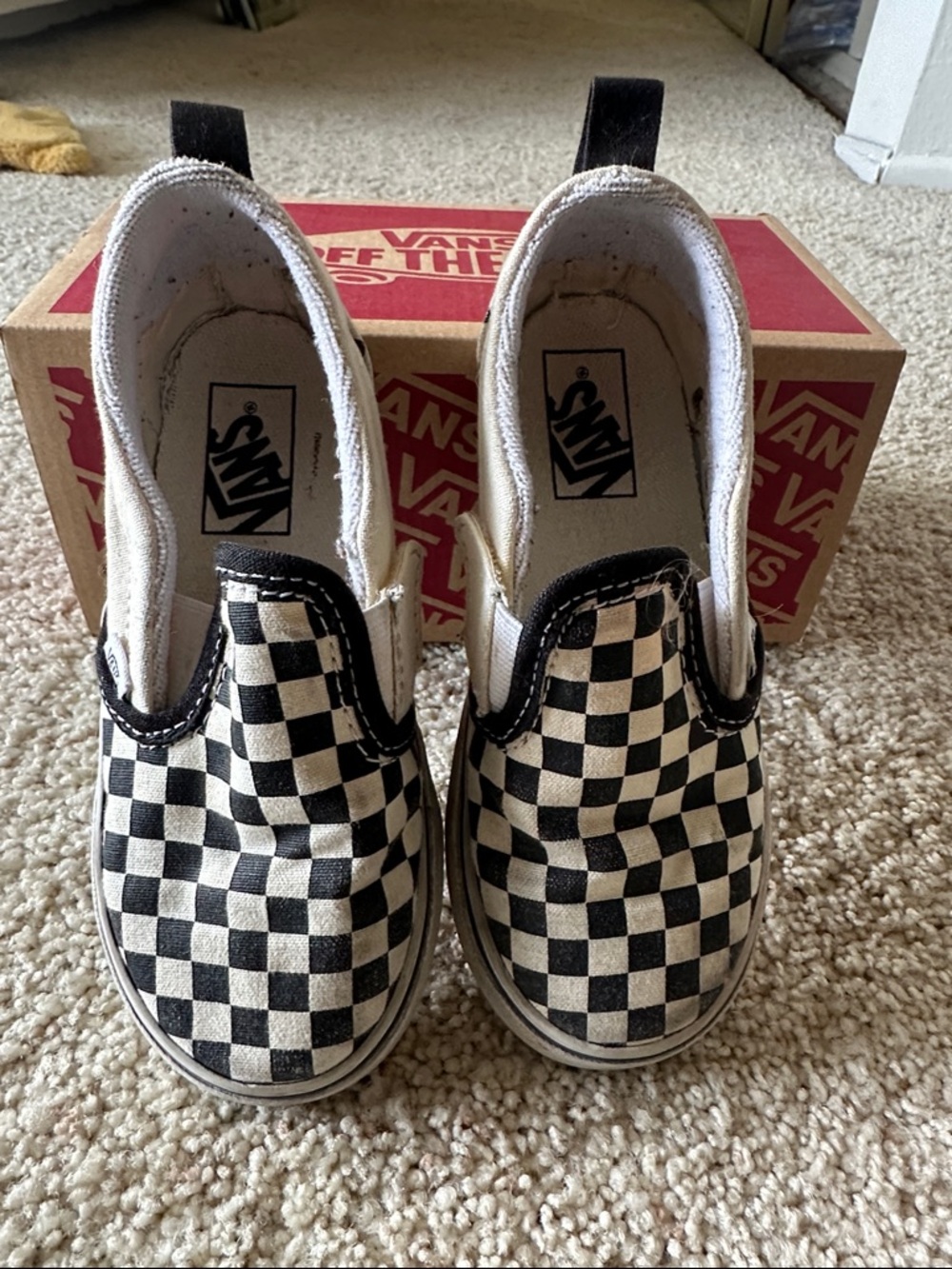 Vans Kids Slip-On Sneakers in Black and White Checkerboard size 10T